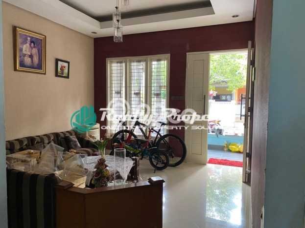 Rumah Modern 4 KT di Galaxy Bekasi Semi Furnished Rumah Modern 4 KT di Galaxy Bekasi Semi Furnished