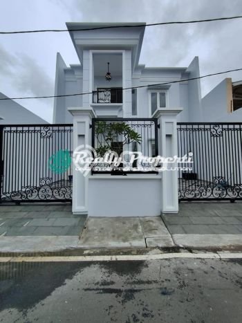 Siap Huni Rumah Mewah 4 Kamar di Duren Sawit Dekat ke Mana Saja Siap Huni Rumah Mewah 4 Kamar di Duren Sawit Dekat ke Mana Saja