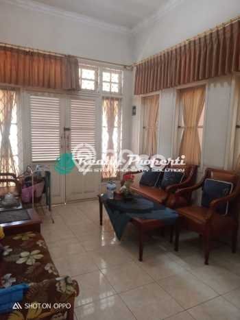 Rumah 4 KT 4 KM LT 200m², LB 150m² di Bambu Apus, Jakarta Timur Rumah 4 KT 4 KM LT 200m², LB 150m² di Bambu Apus, Jakarta Timur