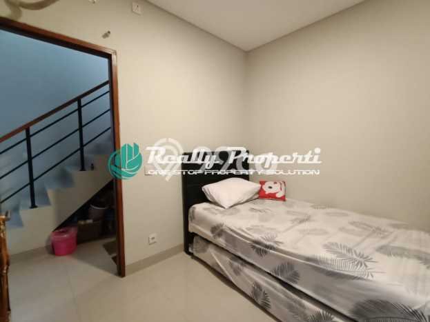 FEATURED! Rumah kawasan Jatiwarna, 2 KM, Area Premium, LT 72m² Bangunan 65m² FEATURED! Rumah kawasan Jatiwarna, 2 KM, Area Premium, LT 72m² Bangunan 65m²