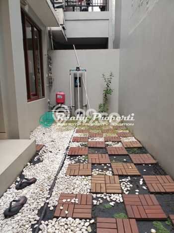 FEATURED! Rumah kawasan Jatiwarna, 2 KM, Area Premium, LT 72m² Bangunan 65m² FEATURED! Rumah kawasan Jatiwarna, 2 KM, Area Premium, LT 72m² Bangunan 65m²