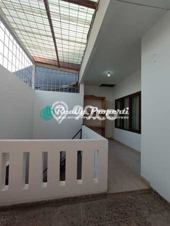 Rumah Modern 5 KT LT 155m2 di Jatibening Rumah Modern 5 KT LT 155m2 di Jatibening