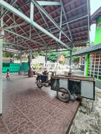 LISTING BARU! Rumah kawasan Jati Cempaka, Siap Huni, 4 KT, Akses Jati Cempaka, Bekasi, Bekasi, Luas 500m² LB 300m² LISTING BARU! Rumah kawasan Jati Cempaka, Siap Huni, 4 KT, Akses Jati Cempaka, Bekasi, Bekasi, Luas 500m² LB 300m²