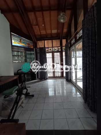LISTING BARU! Rumah kawasan Jati Cempaka, Siap Huni, 4 KT, Akses Jati Cempaka, Bekasi, Bekasi, Luas 500m² LB 300m² LISTING BARU! Rumah kawasan Jati Cempaka, Siap Huni, 4 KT, Akses Jati Cempaka, Bekasi, Bekasi, Luas 500m² LB 300m²