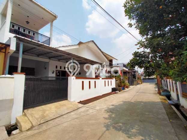 HARGA SPESIAL! Rumah di Jatibening, Bekasi, Luas 154m² Bangunan 200m² BISA KPR! HARGA SPESIAL! Rumah di Jatibening, Bekasi, Luas 154m² Bangunan 200m² BISA KPR!