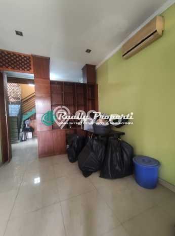 PRIME AREA! Rumah di Jatimakmur, 4 KT, Area Premium, Luas 135m² LB 200m² PRIME AREA! Rumah di Jatimakmur, 4 KT, Area Premium, Luas 135m² LB 200m²