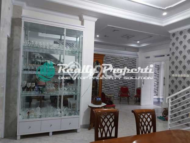 Rumah Modern 5 Kamar LT 200m2 di Jatibening Rumah Modern 5 Kamar LT 200m2 di Jatibening