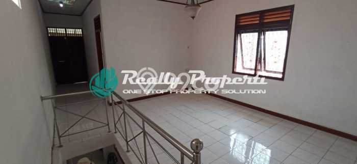 Rumah kawasan Jatiwaringin, Dekat Fasilitas, 5 KT Rumah kawasan Jatiwaringin, Dekat Fasilitas, 5 KT