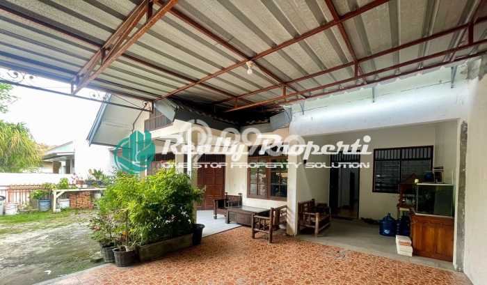 Rumah 5 KT 5 KM Luas Tanah 300m², LB 250m² di Jati Cempaka, Bekasi Rumah 5 KT 5 KM Luas Tanah 300m², LB 250m² di Jati Cempaka, Bekasi