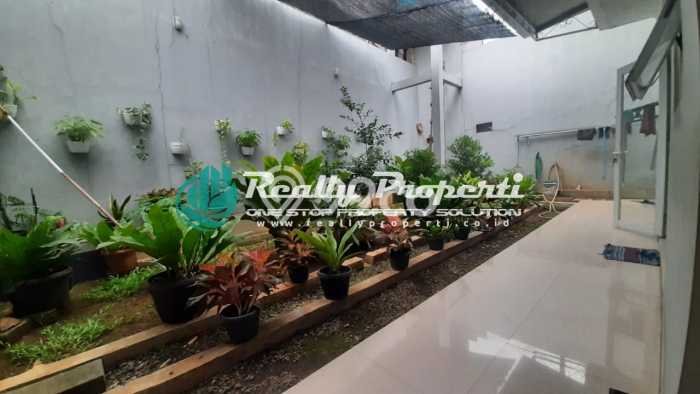 For Sale Hunian Rumah Nyaman 3 Kamar di Jatiwaringin, Bekasi For Sale Hunian Rumah Nyaman 3 Kamar di Jatiwaringin, Bekasi