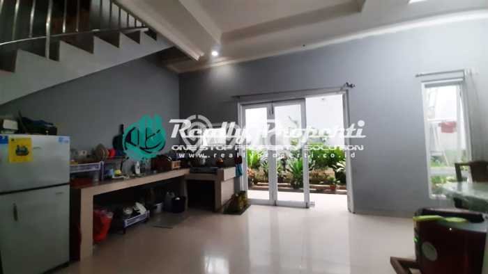 For Sale Hunian Rumah Nyaman 3 Kamar di Jatiwaringin, Bekasi For Sale Hunian Rumah Nyaman 3 Kamar di Jatiwaringin, Bekasi