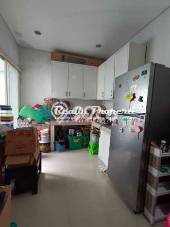 LIMITED OFFER! Rumah Berkualitas di Jatiwaringin, Luas 72m² Bangunan 84m² LIMITED OFFER! Rumah Berkualitas di Jatiwaringin, Luas 72m² Bangunan 84m²