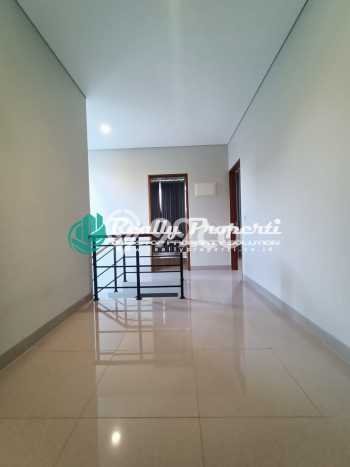 Rumah Tenang di Jatiwarna, 3 KT, Luas 105m² Bangunan 84m² Rumah Tenang di Jatiwarna, 3 KT, Luas 105m² Bangunan 84m²