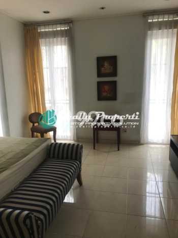 Rumah di Pinang Ranti, 4 KT, Lingkungan Potensial Rumah di Pinang Ranti, 4 KT, Lingkungan Potensial