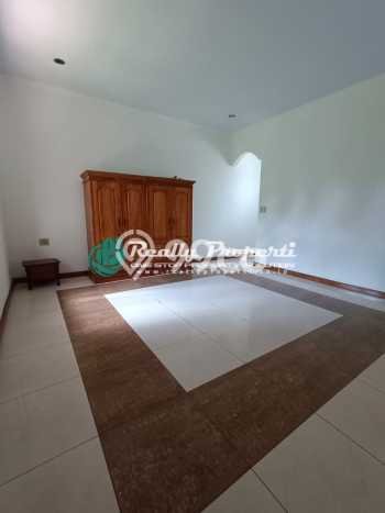 Disewakan Rumah Harga Terjangkau di Jatibening Bekasi dengan 4 KT Disewakan Rumah Harga Terjangkau di Jatibening Bekasi dengan 4 KT