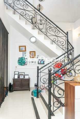 Dijual Rumah Mewah Exclusive di Jatinegara, Jakarta Timur Dijual Rumah Mewah Exclusive di Jatinegara, Jakarta Timur