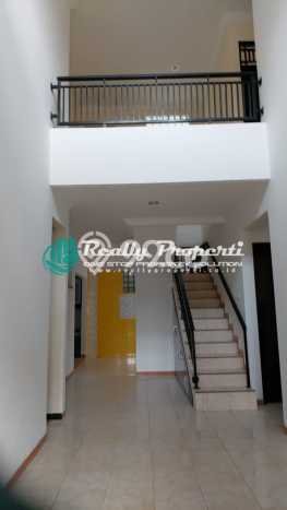 SPECIAL RATE! Rumah di Jatibening, 3 KM, Lingkungan Sejuk, LT 153m² LB 200m² SPECIAL RATE! Rumah di Jatibening, 3 KM, Lingkungan Sejuk, LT 153m² LB 200m²