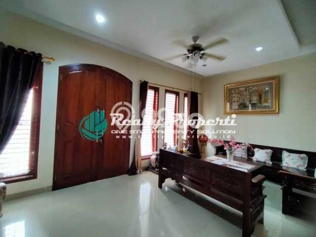 Rumah Modern 7 KT di Jatimakmur Bekasi Semi Furnished Rumah Modern 7 KT di Jatimakmur Bekasi Semi Furnished