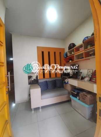 Rumah Minimalis 5 KT LT 215m2 di Jati Cempaka Rumah Minimalis 5 KT LT 215m2 di Jati Cempaka