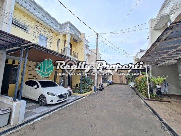 Rumah Modern 4 KT di Jatiwaringin Bekasi Full Furnished Rumah Modern 4 KT di Jatiwaringin Bekasi Full Furnished