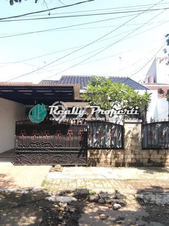 Disewakan! Rumah 3 Kamar Tidur &
2 Kamar Mandi di Jatibening, Bekasi Disewakan! Rumah 3 Kamar Tidur &
2 Kamar Mandi di Jatibening, Bekasi