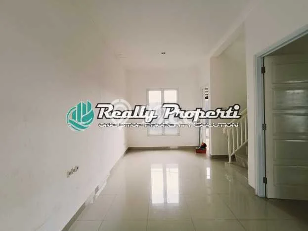 Rumah di Jatikramat, 3 KT, Area Asri, Luas 90m² Bangunan 150m² Rumah di Jatikramat, 3 KT, Area Asri, Luas 90m² Bangunan 150m²