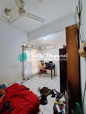 Rumah Bagus di Jaka Sampurna, Bekasi, LT 195m², Luas Bangunan 150m² Rumah Bagus di Jaka Sampurna, Bekasi, LT 195m², Luas Bangunan 150m²