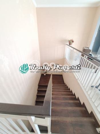 Rumah Elit LB 221m2 Siap Pakai Desain Elegan di Jatibening, Bekasi Rumah Elit LB 221m2 Siap Pakai Desain Elegan di Jatibening, Bekasi