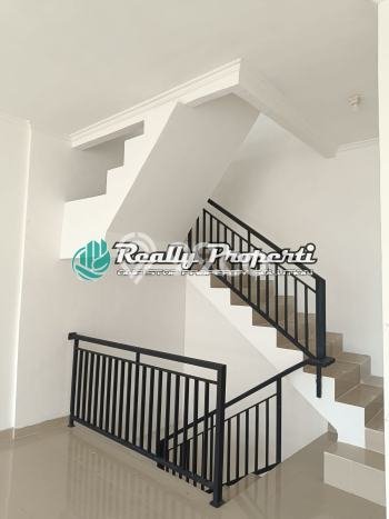 Ruko di Jatikramat, Luas 210m², Area Bisnis, For Rent Ruko di Jatikramat, Luas 210m², Area Bisnis, For Rent