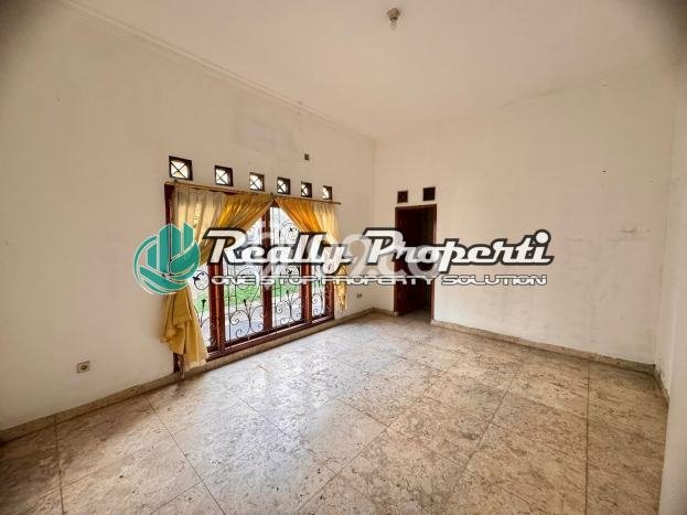 Hunian Elit LB 600m2 Siap Pakai Desain Elegan di Jatimakmur, Bekasi Hunian Elit LB 600m2 Siap Pakai Desain Elegan di Jatimakmur, Bekasi