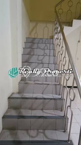 Rumah Elit Modern Siap Huni di Pondok Kelapa Jakarta Timur Rumah Elit Modern Siap Huni di Pondok Kelapa Jakarta Timur