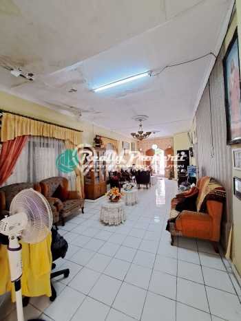 Rumah Bagus di Jaka Sampurna, Bekasi, LT 195m², Luas Bangunan 150m² Rumah Bagus di Jaka Sampurna, Bekasi, LT 195m², Luas Bangunan 150m²