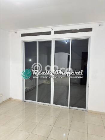 Disewakan! Rumah 4 Kamar Tidur &
3 Kamar Mandi di Pinang Ranti, Jakarta Timur Disewakan! Rumah 4 Kamar Tidur &
3 Kamar Mandi di Pinang Ranti, Jakarta Timur