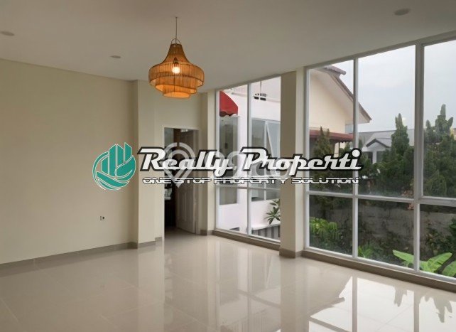 For Sale Rumah Mewah Exclusive di Duren Sawit, Jakarta Timur For Sale Rumah Mewah Exclusive di Duren Sawit, Jakarta Timur