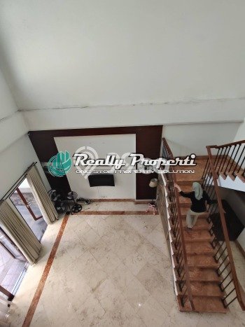 Dijual Rumah Mewah Elegan Dengan View Cantik di Bambu Apus, Jakarta Timur Dijual Rumah Mewah Elegan Dengan View Cantik di Bambu Apus, Jakarta Timur