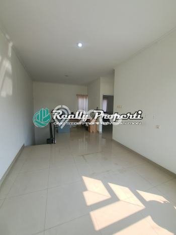 Dijual Hunian Rumah Terawat 4 Kamar di Jatimurni, Bekasi Dijual Hunian Rumah Terawat 4 Kamar di Jatimurni, Bekasi