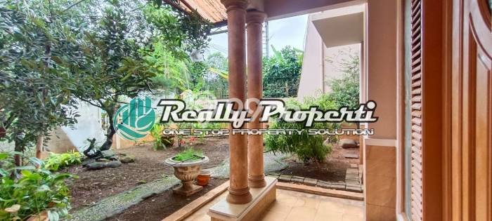 Hunian Elit LB 380m2 Siap Pakai Desain Elegan di Pondok Kelapa, Jakarta Timur Hunian Elit LB 380m2 Siap Pakai Desain Elegan di Pondok Kelapa, Jakarta Timur