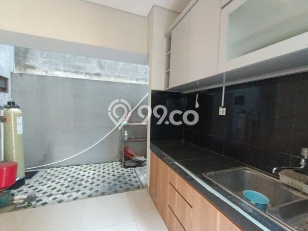 BEST LOCATION! Rumah di , Dekat Stasiun, 3 KT, Luas 84m2m² Bangunan 84m2m² BEST LOCATION! Rumah di , Dekat Stasiun, 3 KT, Luas 84m2m² Bangunan 84m2m²
