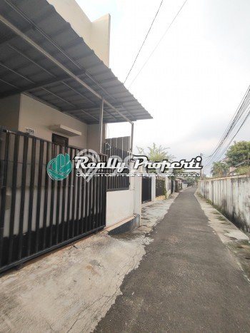 Rumah Disewakan Jakarta Timur LT 89m2 LB 80m2 Area Pondok Kelapa Rumah Disewakan Jakarta Timur LT 89m2 LB 80m2 Area Pondok Kelapa