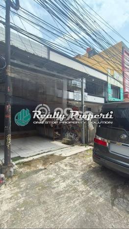 Ruko Bagus Dijual LB 200m2 Lokasi Strategis Jakarta Timur Area Cocok untuk Berbisnis Ruko Bagus Dijual LB 200m2 Lokasi Strategis Jakarta Timur Area Cocok untuk Berbisnis