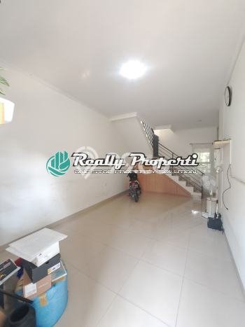 Dijual Hunian Rumah Terawat 4 Kamar di Jatimurni, Bekasi Dijual Hunian Rumah Terawat 4 Kamar di Jatimurni, Bekasi