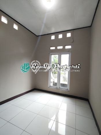 Disewakan! Rumah 3 Kamar Tidur &
1 Kamar Mandi di Jatimakmur, Bekasi Disewakan! Rumah 3 Kamar Tidur &
1 Kamar Mandi di Jatimakmur, Bekasi