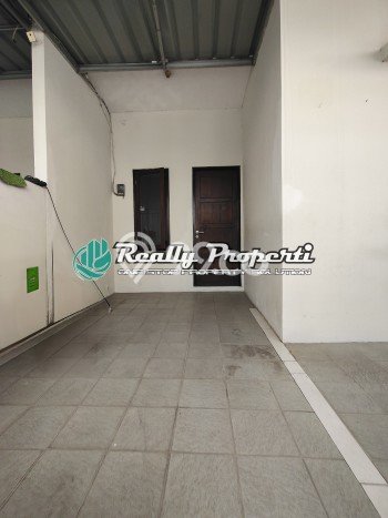 Rumah Disewakan Jakarta Timur LT 89m2 LB 80m2 Area Pondok Kelapa Rumah Disewakan Jakarta Timur LT 89m2 LB 80m2 Area Pondok Kelapa