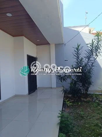 Rumah di Jati Cempaka, Akses ke Mall, LT 225m² Rumah di Jati Cempaka, Akses ke Mall, LT 225m²