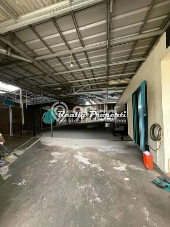 Disewakan! Rumah 4 Kamar Tidur &
2 Kamar Mandi di Jati Rahayu, Bekasi Disewakan! Rumah 4 Kamar Tidur &
2 Kamar Mandi di Jati Rahayu, Bekasi