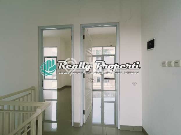Rumah di Jatikramat, 3 KT, Area Asri, Luas 90m² Bangunan 150m² Rumah di Jatikramat, 3 KT, Area Asri, Luas 90m² Bangunan 150m²