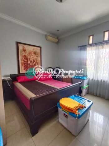 Rumah Luxury Modern Tanpa Renovasi di Jaka Setia Bekasi Rumah Luxury Modern Tanpa Renovasi di Jaka Setia Bekasi