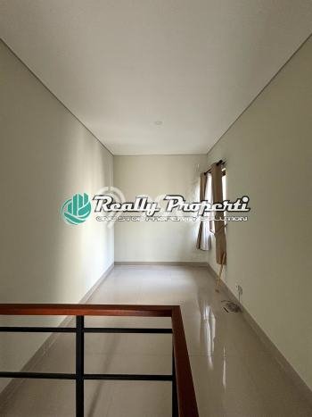 BEST LOCATION! Rumah di , Dekat Stasiun, 3 KT, Luas 84m2m² Bangunan 84m2m² BEST LOCATION! Rumah di , Dekat Stasiun, 3 KT, Luas 84m2m² Bangunan 84m2m²