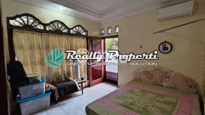 Rumah Eksklusif Dijual LT 200m2 di Duren Sawit, Jakarta Timur Rumah Eksklusif Dijual LT 200m2 di Duren Sawit, Jakarta Timur