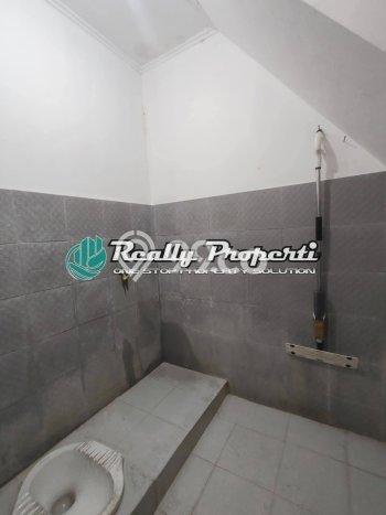 Disewakan! Rumah 3 Kamar Tidur &
2 Kamar Mandi di Jatibening, Bekasi Disewakan! Rumah 3 Kamar Tidur &
2 Kamar Mandi di Jatibening, Bekasi